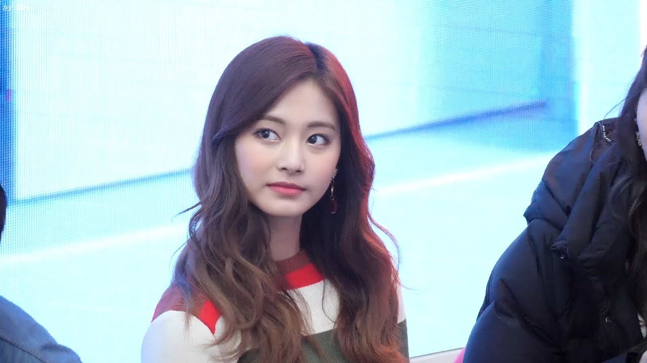 171126 트와이스 (TWICE) 팬사인회 입장 및 인사 [쯔위] Tzuyu 직캠 Fancam (트와이스팬사인회) by Mera