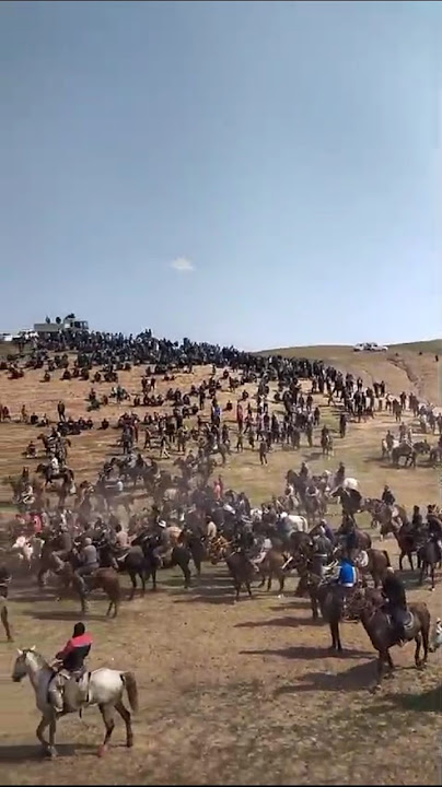 Qizil beysbol qalpoqli porno qoramagiz