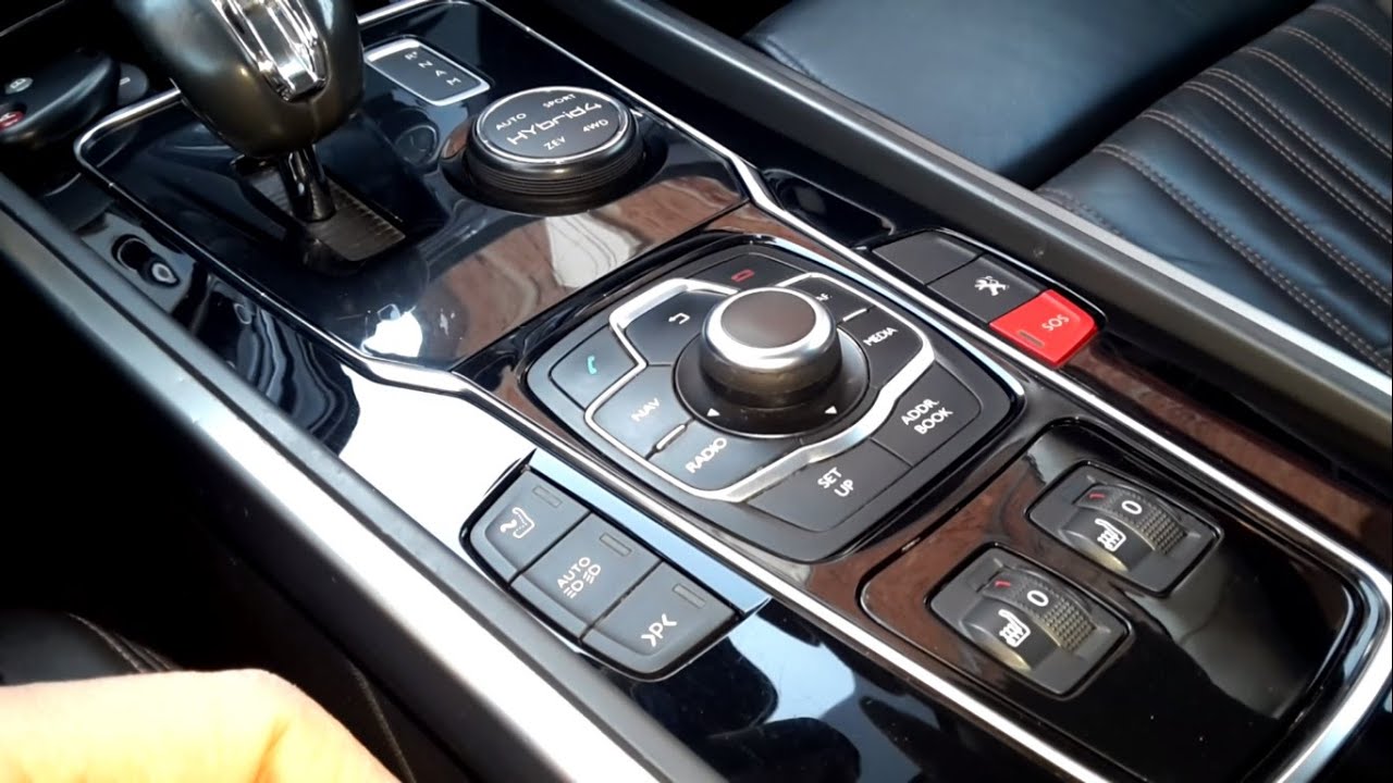 Разборка обшивки центральной консоли Peugeot 508 Снятие обшивки центральной консоли Peugeot 508