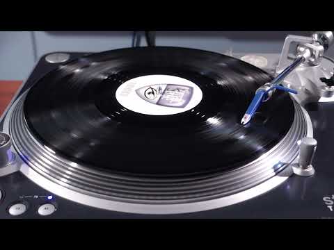 Van Gelder — Van Gelder – Between Us (A1) (2005)
