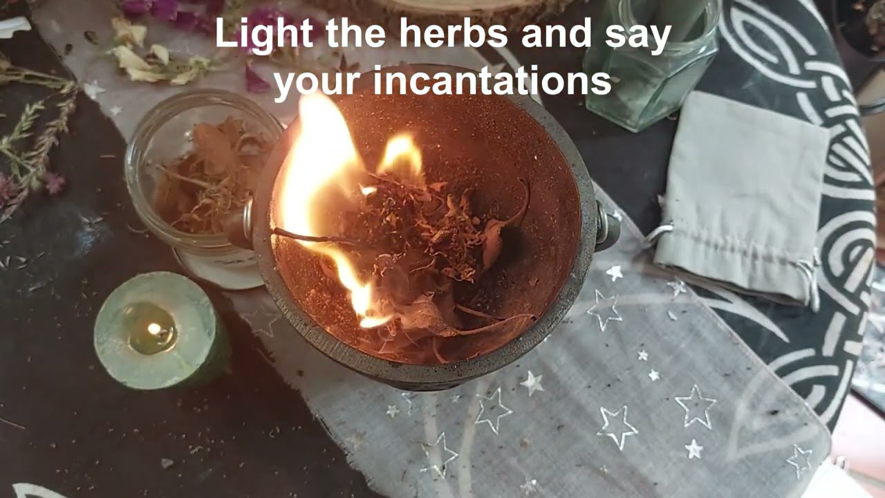 Magick Mondays: Spells Under One Minute - Traveller's pouch