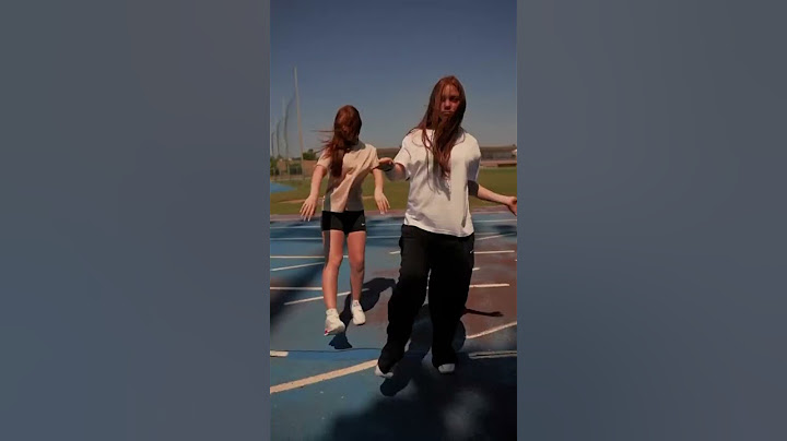 Anzeige//Grenzen? Kennen wir nicht. Wir gehen unseren Weg -stark, laut, selbstbewusst. #nike #twins