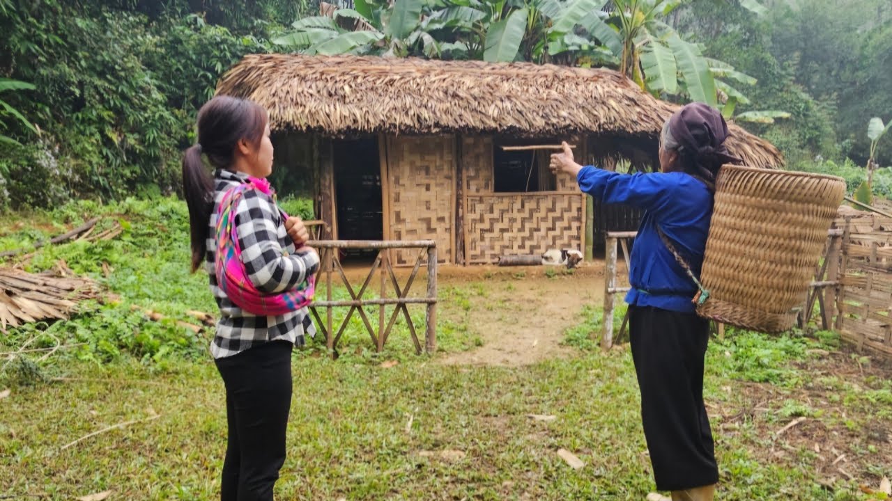 The homeless girl was lucky enough to meet a kind old woman who took her back to her farm.