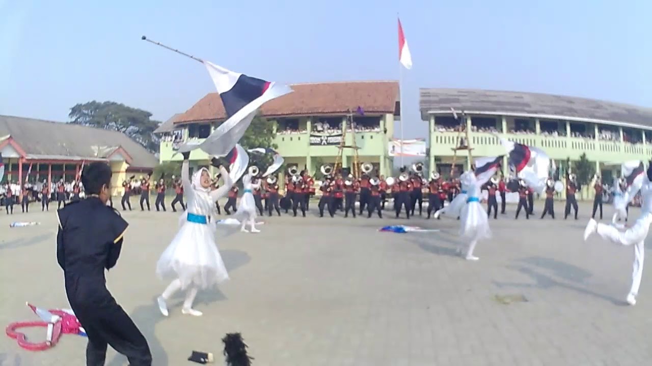 Demo Ekstrakulikuler MARCHING BAND DWI GITA PERTIWI