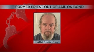 Celebrity Former Dubuque priest posts bond in Florida Profile
