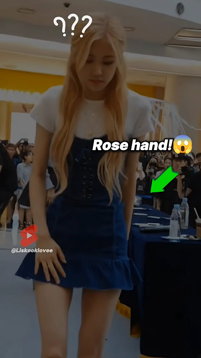 Mother of heels don't need anyone's help ☺️!! #blackpink#jisoo