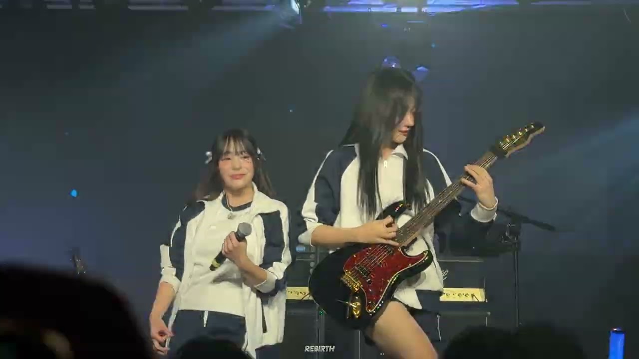 QWER in OSAKA 'T.B.H' 1, 2, QWER! in OSAKA JAPAN 04/10/25 4K