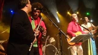 Amazigh Kateb et Djamel Allam (Live cabaret sauvage) --- By Snakeyez chords