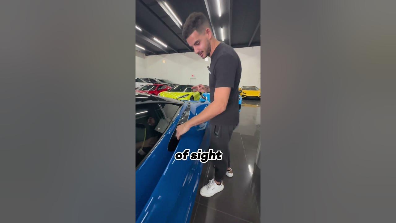 How to open McLaren 720s butterfly doors #mphclub #mclaren - YouTube
