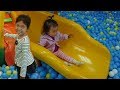 Vlog Bermain Playgound di Mall Perosotan dengan Bola - Mainan Anak - Indoor playground for kids