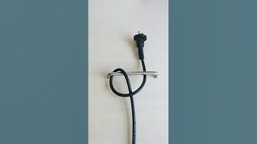 How can you easily pull out a plug if the cord is tangled?