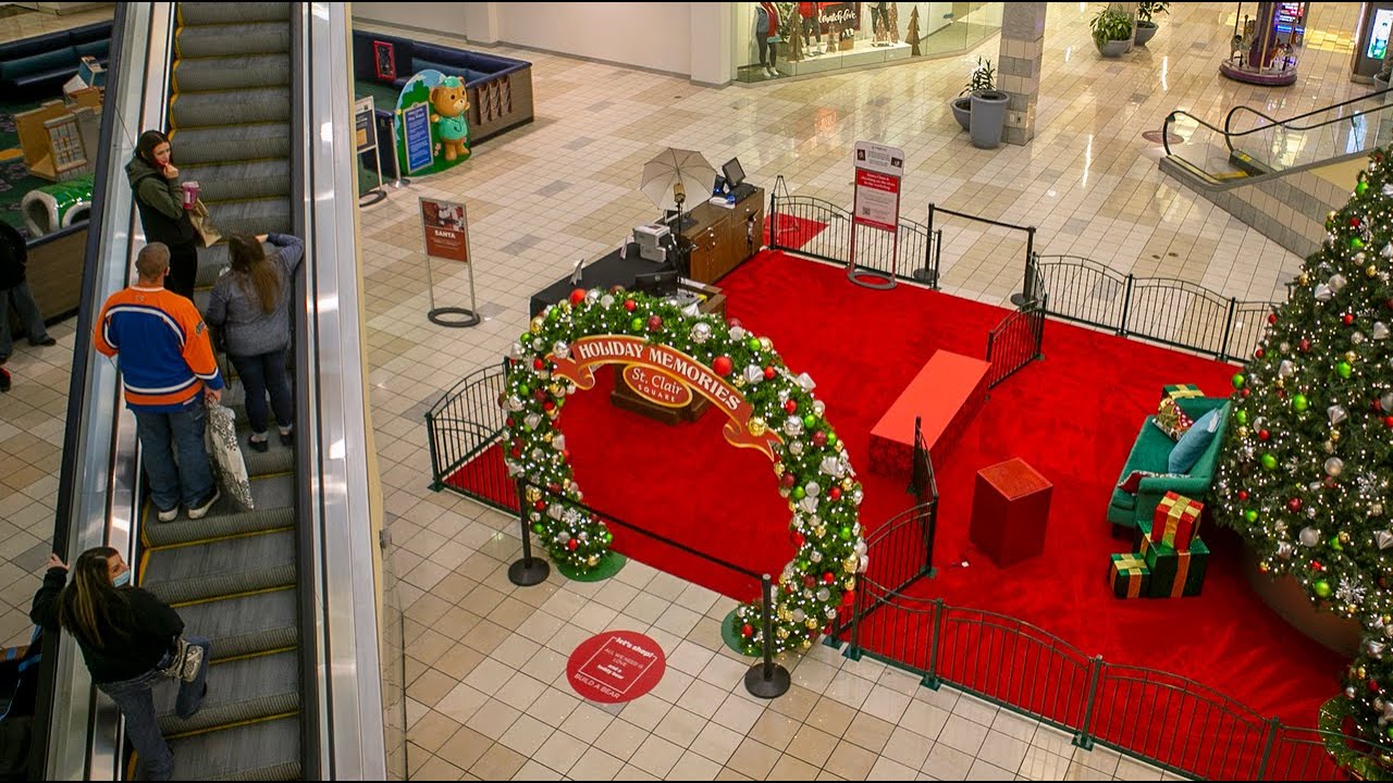 Holiday shopping returns to St. Clair Square in Fairview Heights