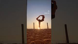 #yogagirl #yogi #dance #yogaworkout #balance #yogalife #workout #yogapractice #sun #yogaskills