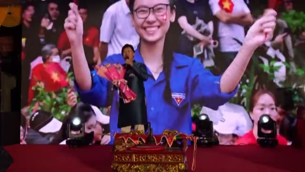 CA NHẠC CHÀO MỪNG HỘI ĐÌNH LÀNG VẠN TẢI