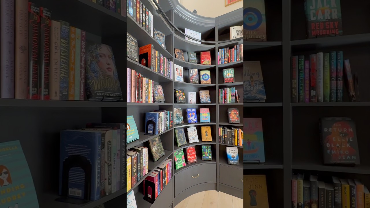 Visited a beautiful bookstore (Black Cat Fables) over the weekend in Monrovia, CA 📍