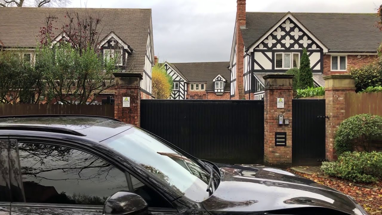 Wales manager Ryan Giggs ‘questioned on suspicion of assaulting girlfriend’