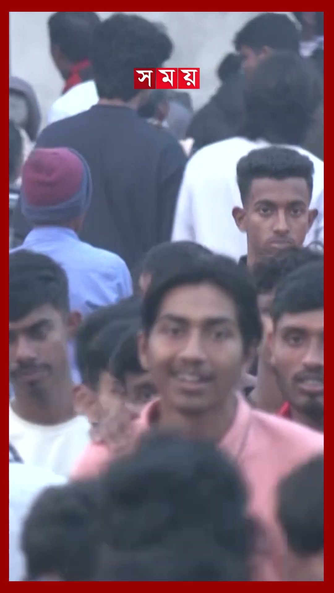 মনোহর গোস্বামীর আশ্রমে ভক্তের ঢল, ভারত থেকেও এসেছেন ভক্তরা #barishal #villagefair #shorts #somoytv