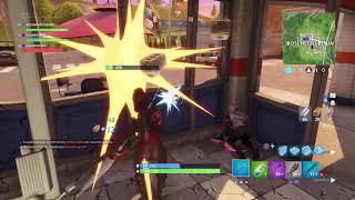 Re-Upload Un Bug Di Fortnite Alquanto Strano