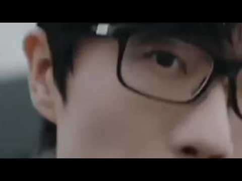 “只问何人狠手，能破嗔贪，把真心剜来看。”#许嵩