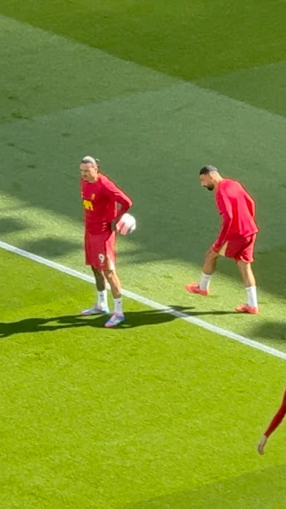 Mohamed Salah kicking the ball at Darwin Nunez #liverpool #salah #liverpoolfc