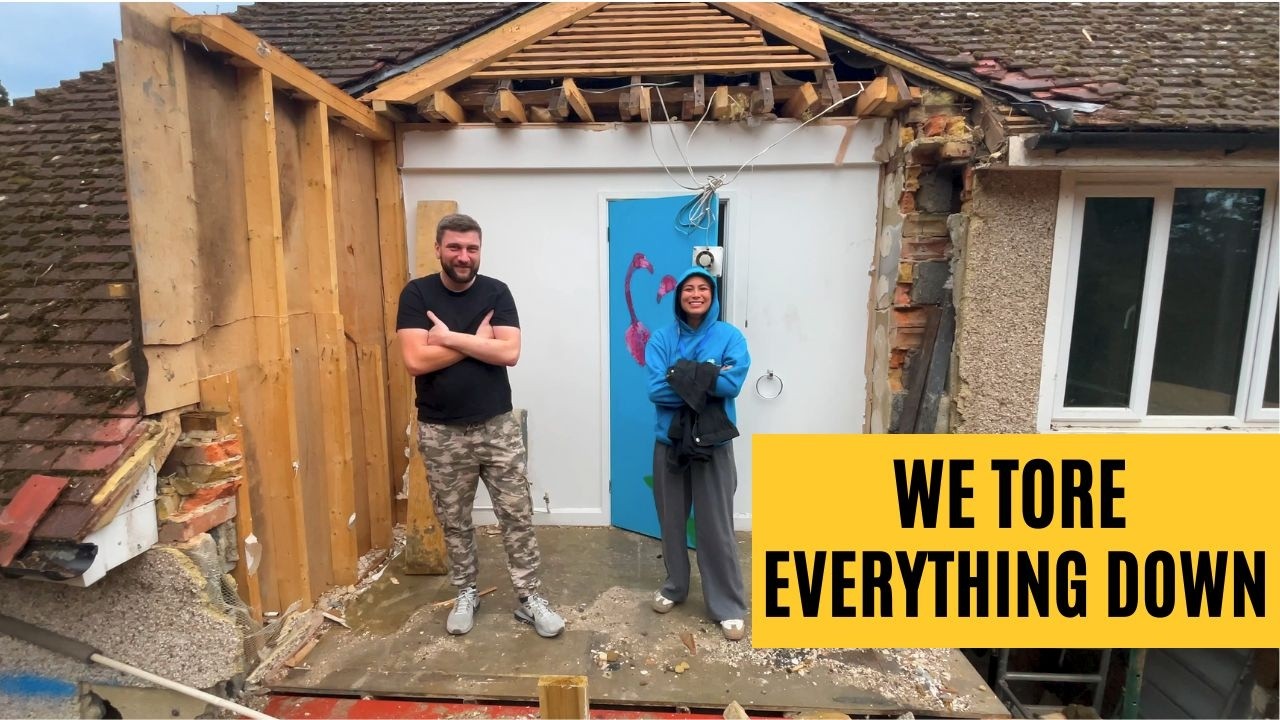 Мы всё снесли… Теперь будем строить заново | Видеоблог о первом доме #31