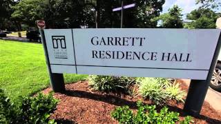 Students moving in on ECU campus.