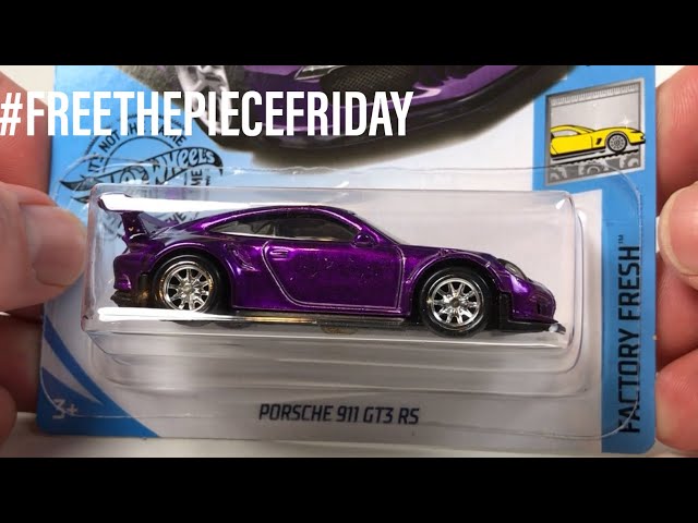 Free the Piece Friday - Super Treasure Hunt Porsche - YouTube