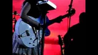 Massive Attack in Bucharest (2008) - Red Light