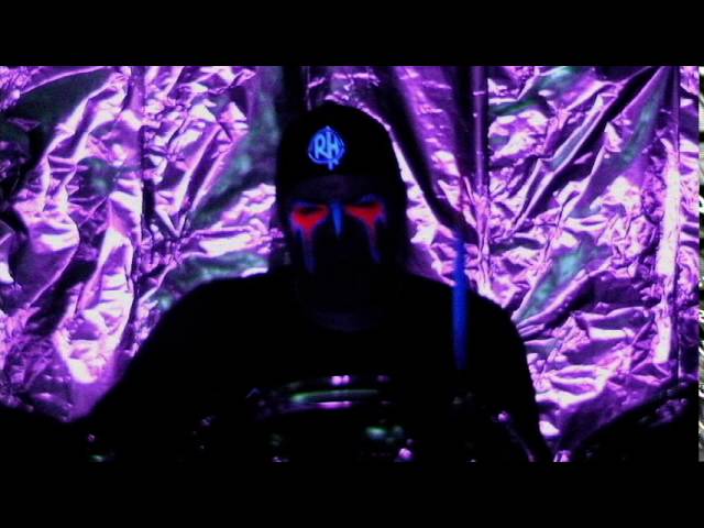 Watch RIVETHEAD - It on YouTube Watch RIVETHEAD - It on YouTube