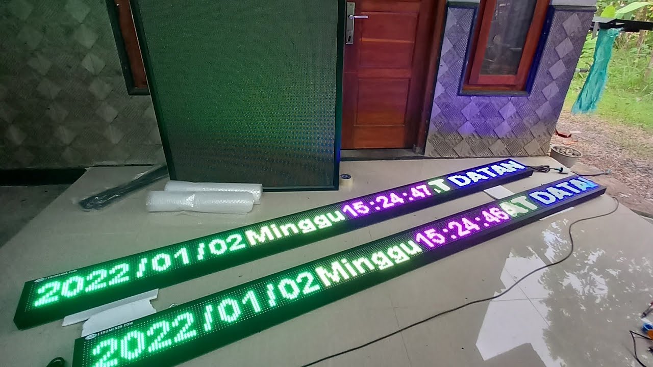 Running text 300x20cm full colour RGB outdoor