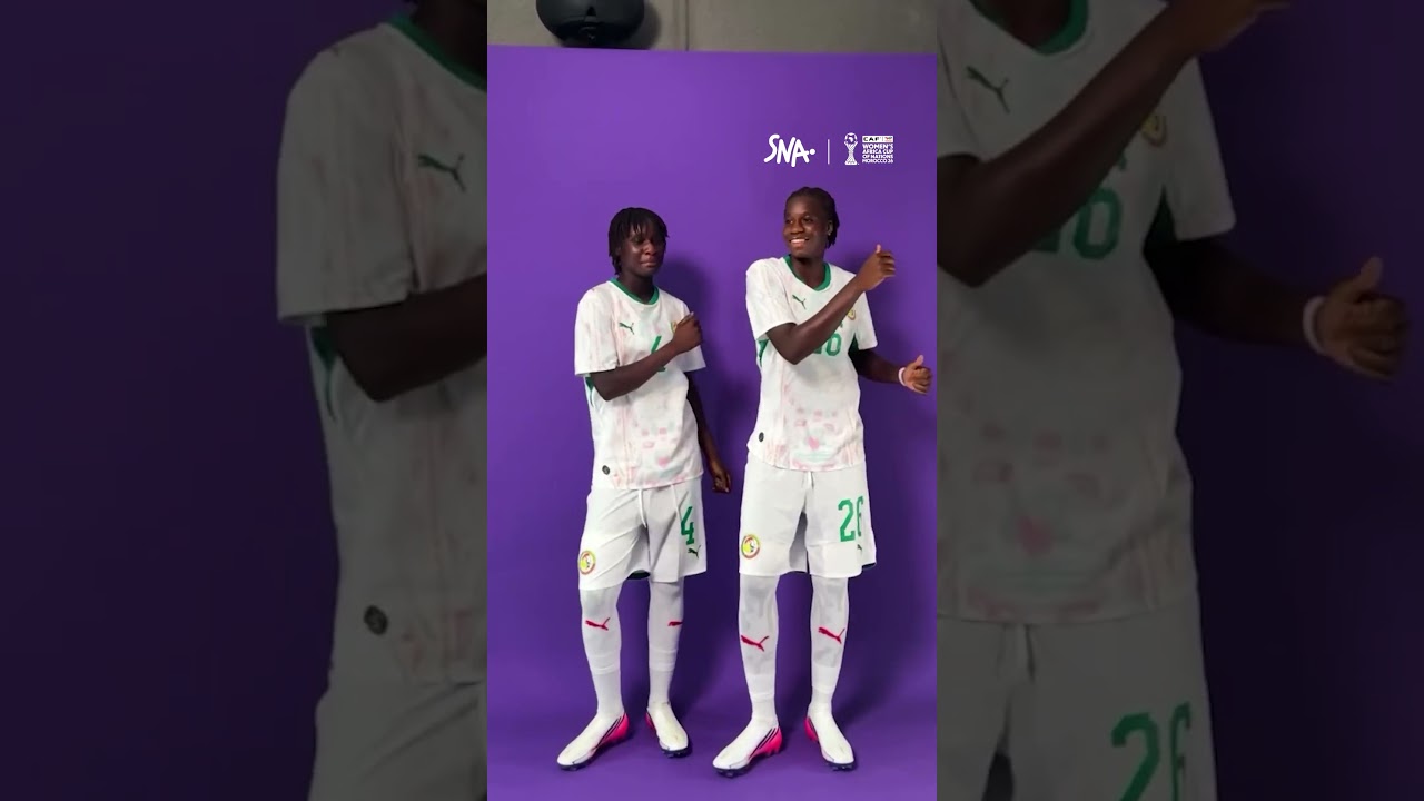 🇸🇳 Séance photo dans la bonne humeur pour les Lionnes de la Teranga avant le début de la CAN.