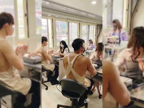 谁能拒绝肌肉帅哥做美甲，太卷了，我天天去