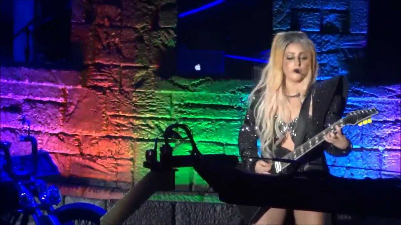 Lady Gaga - Electric Chapel - BTW Ball Live in Manila