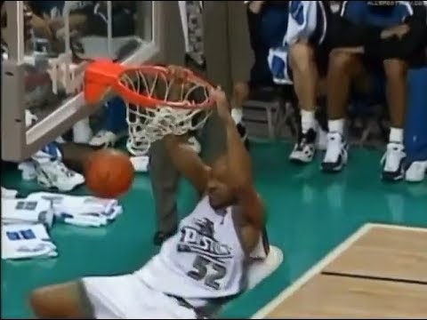 Pistons' Don Reid Performs a Traditional Don Reid-Style Dunk