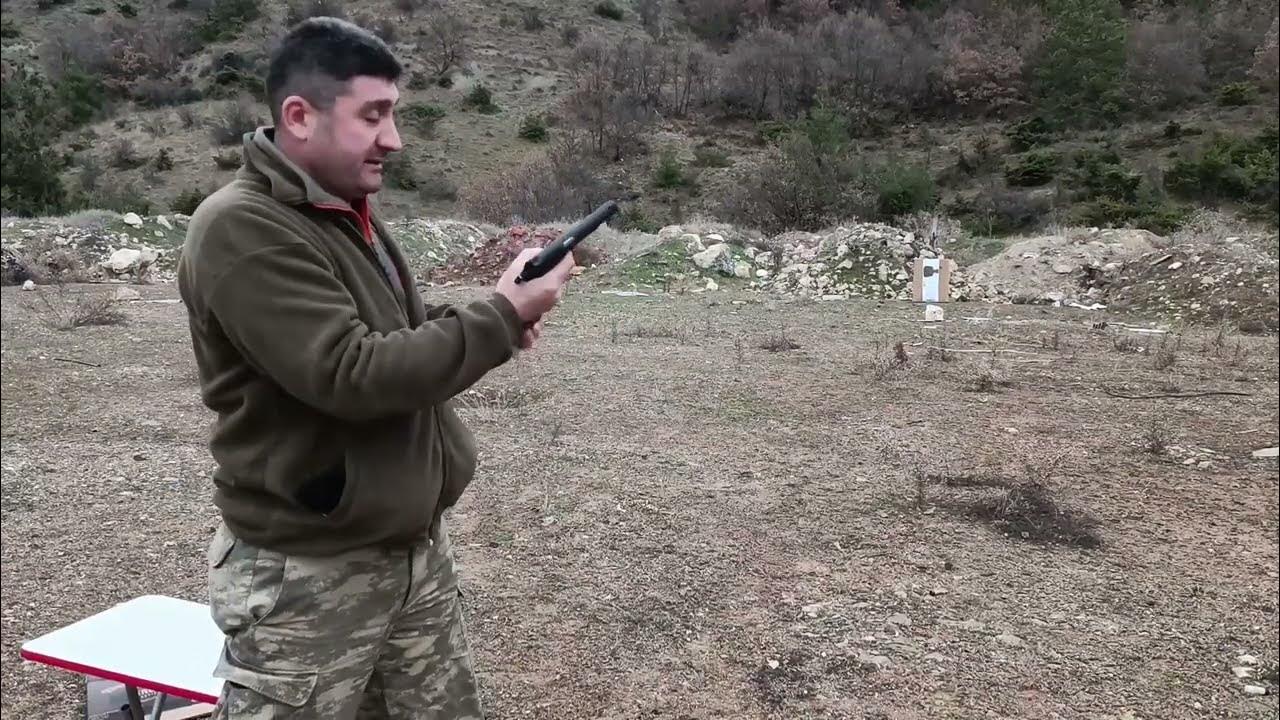 Sofi Dining katta eshaklari erkaklarni yovvoyi onlayn haydaydi