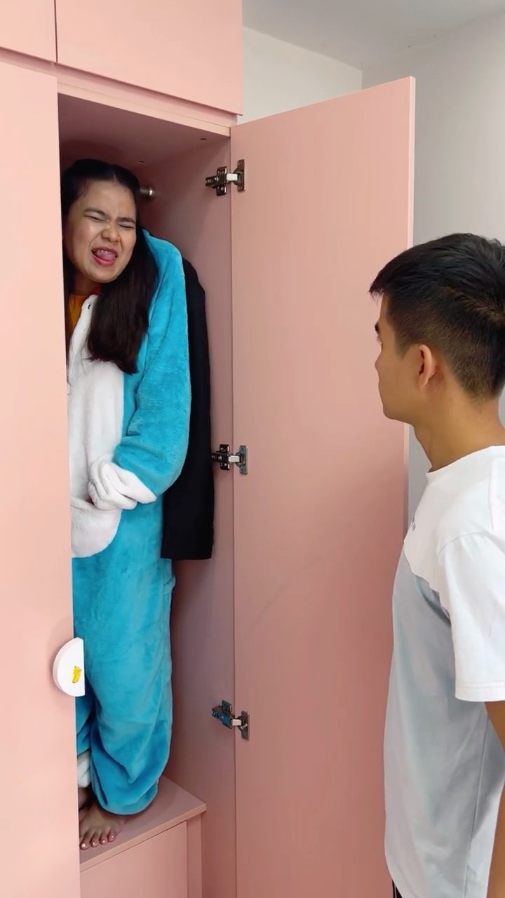 LNS - Quần áo cũng biết nói chuyện || Talking clothes ? #shorts