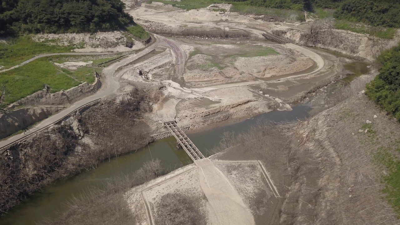空撮 湖底の風景 ~嘉瀬川ダム・大渇水~ 4k