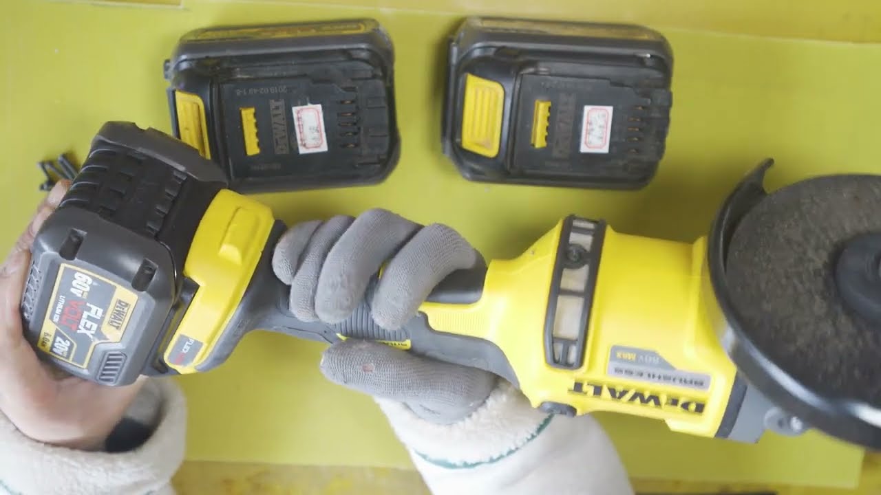 300RMB买了3个得伟60V锂电池 是赚了还是亏了一起来拆开看看