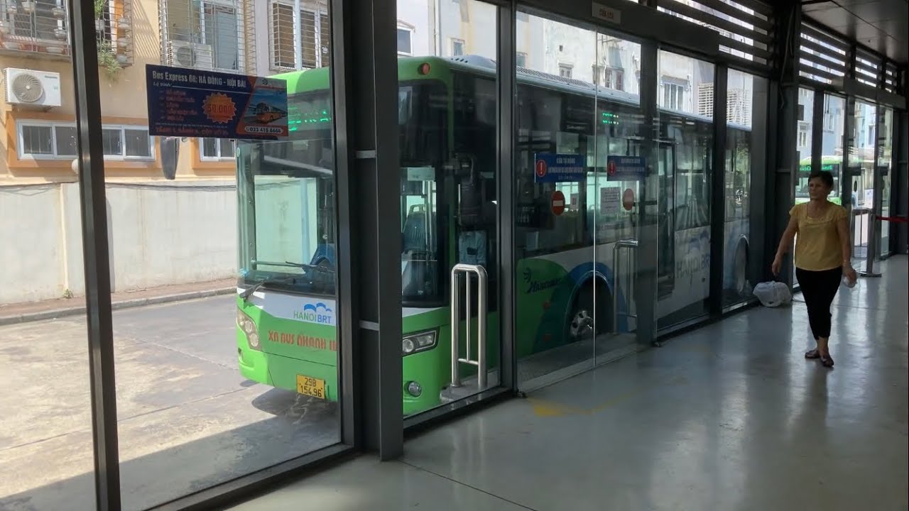 Riding Hanoi BRT 01, Kim Ma Station to Van Phuc 1, THACO (DON´T SUBSCRIBE)(READ THE DESCRIPTION!)