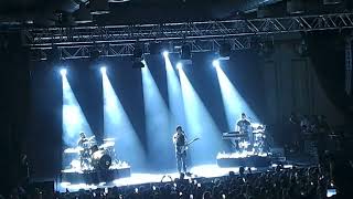 Download Lagu Two Feet \ MP3