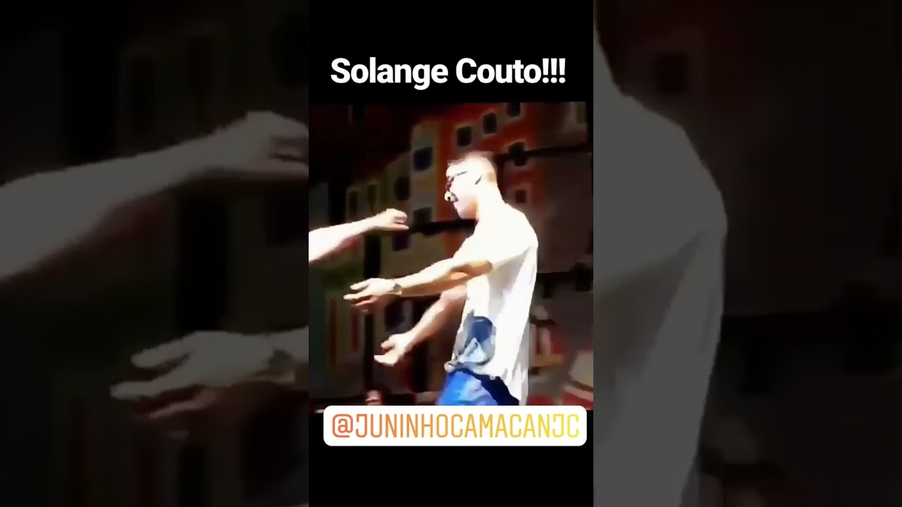 ATRIZ SOLANGE COUTO NA FEIRA DE SÃO CRISTÃO RIO DE JANEIRO RJ 