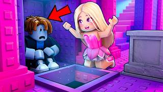 ÜZGÜN VE KAYIP BACONU BULUYORUZ 😇 ROBLOX KÜBRA NİSA