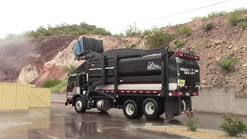 CR&R Mantis Frontloader