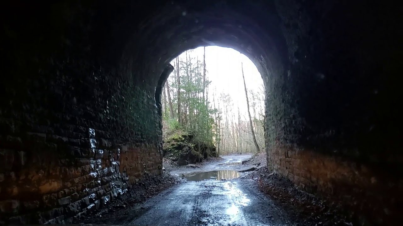 Driving through the Nemo Tunnel in a Jeep!