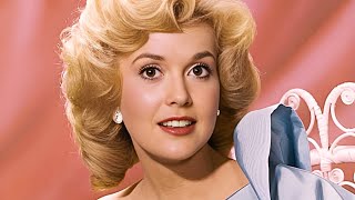 Donna Douglas In G-Strlng Photos Leave Little To Imagination Take a look