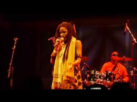 Jah9 - Steamers A Bubble - Live In Toronto 2016
