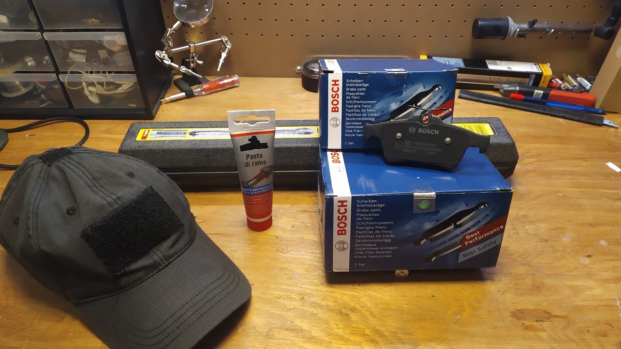 Sostituzione pastiglie freni anteriori e posteriori Ford C Max tutorial#ford DIY