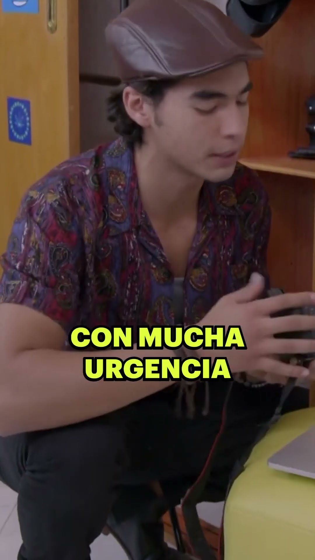 ¡Si quiere estar conmigo, QUIERO 20 MIL! ? #LaRosadeGuadalupe #LaRosa #shorts #video