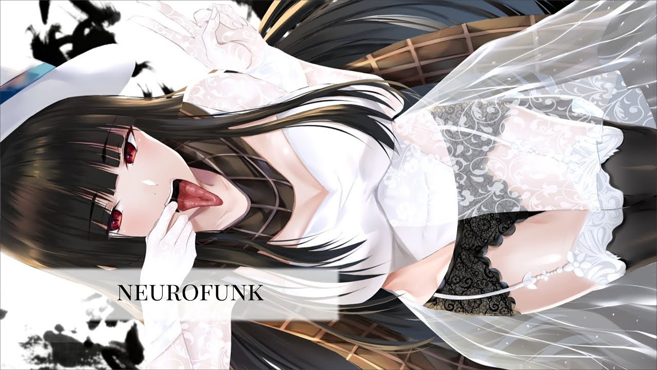 Froidy - Far Behind (ft. Izzy Davis)