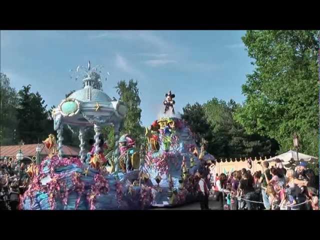 Disney Magic On Parade ディズニーランド パリ 周年 スタートエリア Youtube